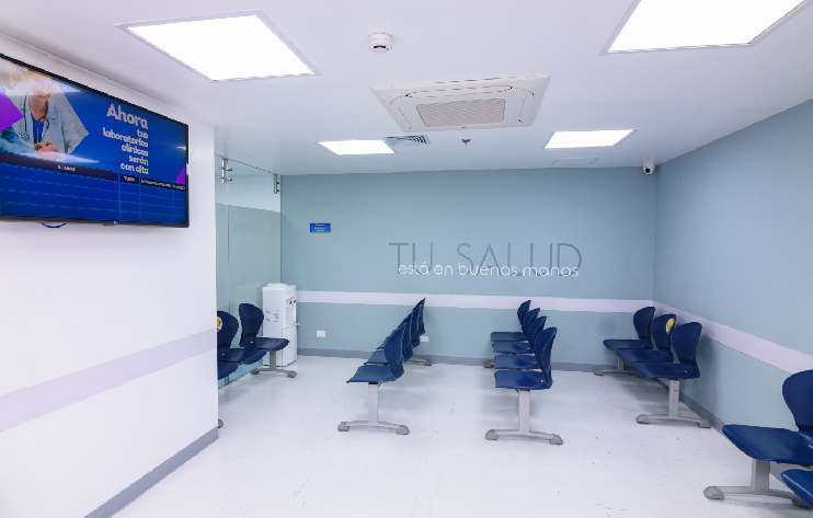 sala de espera de colsubsidio usaquen