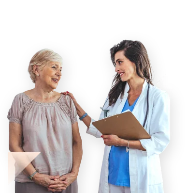 doctora del plan complementario tocando el hombro de mujer de edad
