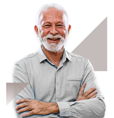 senor de edad avanzada sonriendo