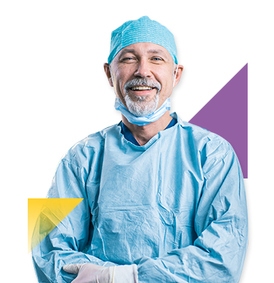 cirujano de oftalmologia colsubsidio sonriendo
