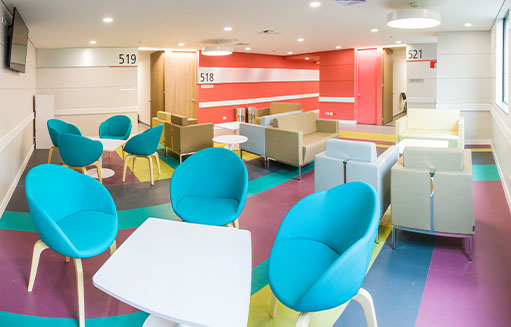 sala de espera del programa amar colsubsidio