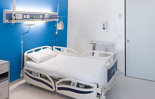 cama para servicios de hospitalizacion de la clinica roma colsubsidio