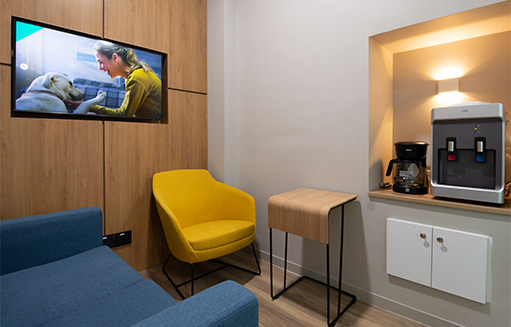 sala de espera de odontologia colsubsidio