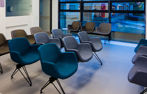 Sala de espera para afiliados de salud colsubsidio